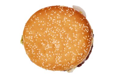 Beyaz arka plan üzerinde izole peynirli taze lezzetli burger. Fast food çizburger