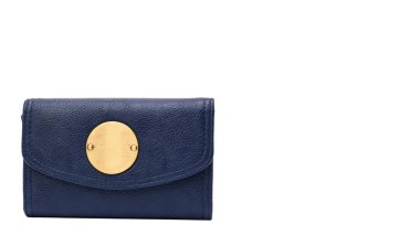 Beyaz arka plan üzerinde izole mavi debriyaj çanta. kopyalama alanı şablonu