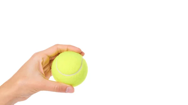 Einzelnen Tennisball in der Hand isoliert auf weißem Hintergrund. Kopierraum, Vorlage — Stockfoto
