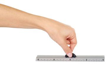 Saplı gri metal cetvel. Ölçme aracı.