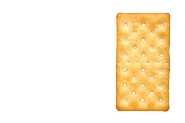 Cracker sărat, aperitiv crocant, cookie în formă de dreptunghi. Izolat . — Fotografie, imagine de stoc