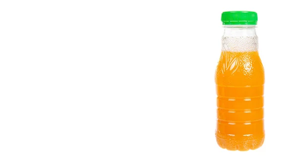 Jugo Naranja Una Botella Plástico Para Niños Bebida Saludable Aislado —  Fotos de Stock