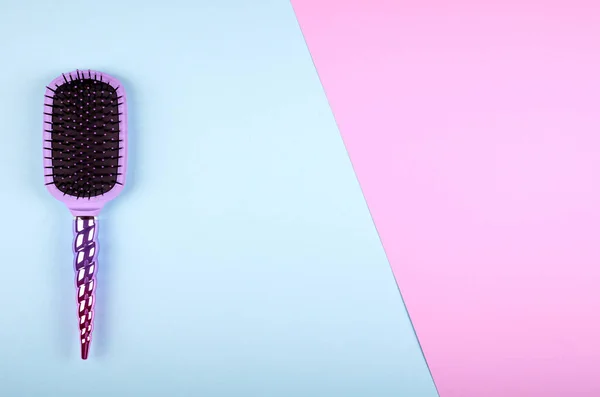 Hair Comb Color Background Fashion Idea Flat Lay Overhead Image — Stock Photo, Image
