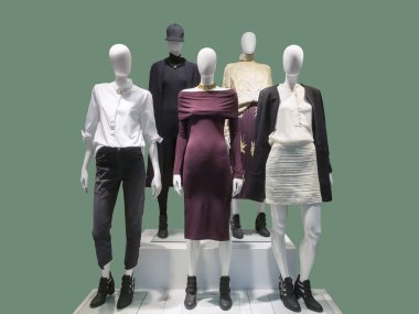 Beş kadın mankenler