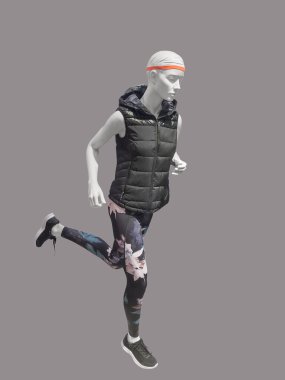 Kadın manken çalıştıran