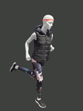 Kadın manken çalıştıran