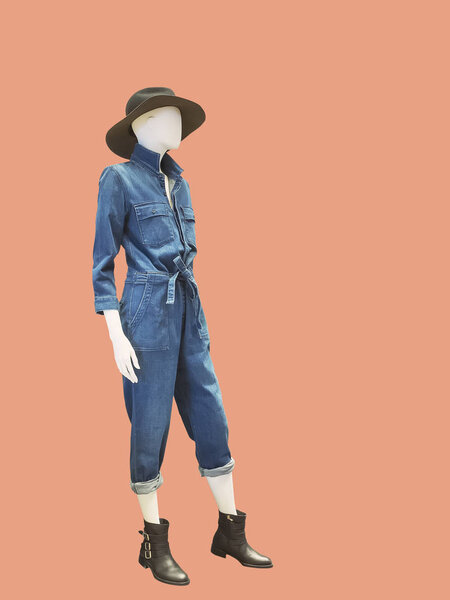 Full-length male mannequin.