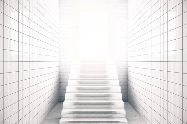 Białe płytki wnętrz schody prowadzące na jasne światło. Klucz do sukcesu. renderowania 3D — Zdjęcie stockowe