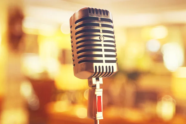 Microfone no fundo do bokeh close-up — Fotografia de Stock