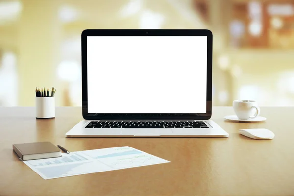 Leere weiße Laptop Nahaufnahme — Stockfoto