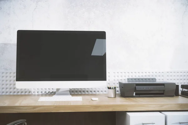 Designer-Desktop mit PC-Front — Stockfoto
