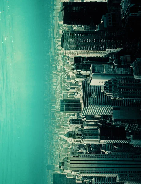 Abstracte zijwaarts stad en hemel achtergrond. Stedelijk concept — Stockfoto