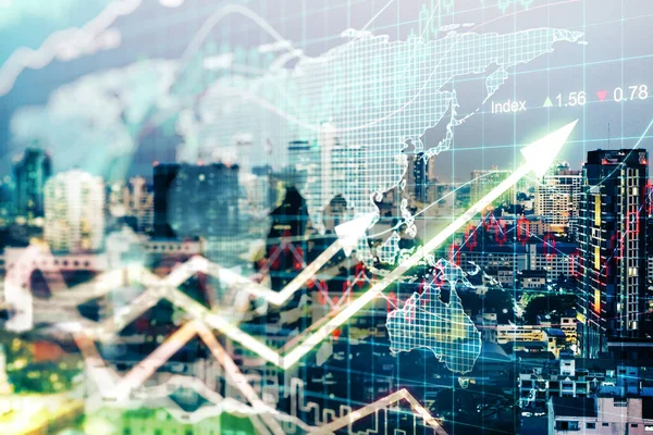 Grafico forex finanziario creativo con frecce verso l'alto sullo sfondo della città. Concetto di miglioramento. Doppia esposizione — Foto Stock