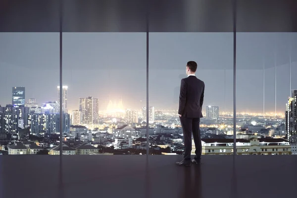 Man in empty office — Stock Photo, Image