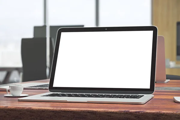 Tela de laptop branco em branco — Fotografia de Stock