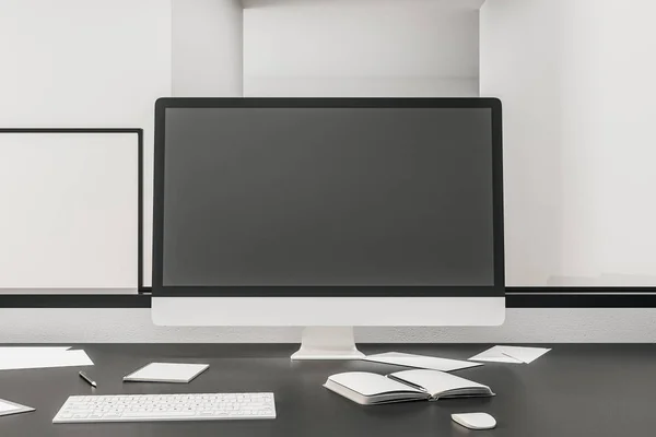 Kreativer Designertisch mit Computer — Stockfoto