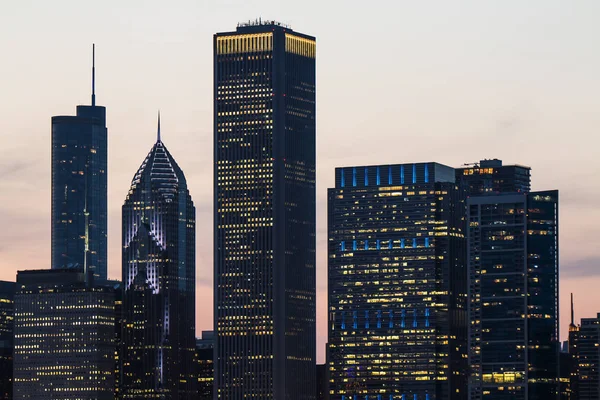 Backlit Chicago backdrop — Stock Photo, Image