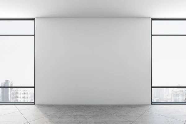 Μοντέρνο εσωτερικό γκαλερί με άδειο τοίχο — Φωτογραφία Αρχείου