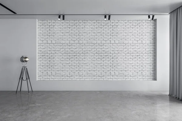 Sergi salonu içi ve kopyalanmış beyaz tuğla duvar — Stok fotoğraf