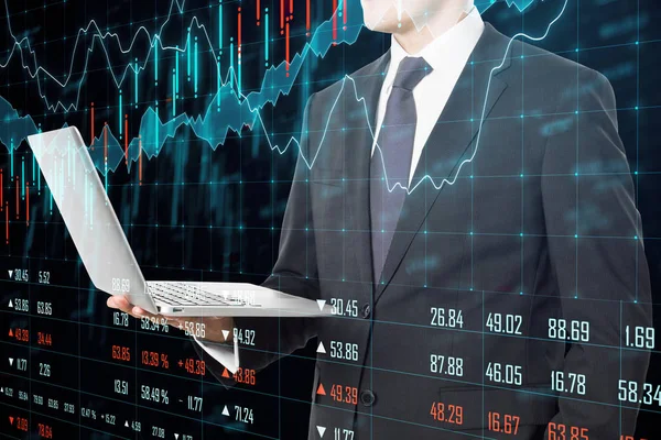 Empresario Portatil Con Holograma Estadísticas Negocios Concepto Éxito Empresarial Financiero —  Fotos de Stock