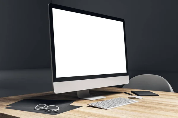 Wit Scherm Van Ontwerper Computer Monitor Houten Tafel Het Kantoor — Stockfoto