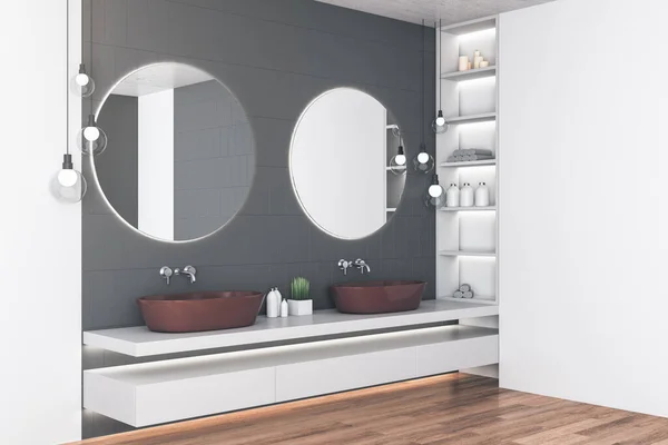 Modernes Loft Badezimmer Mit Zwei Spiegeln Der Wand Bequemer Badewanne — Stockfoto