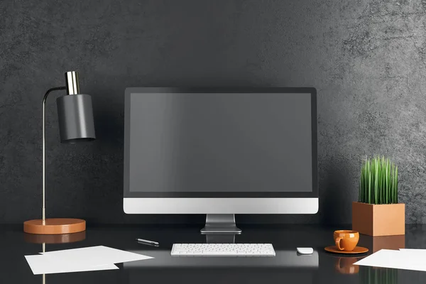 Boş Siyah Bilgisayar Ekranı Klavyesi Lambası Olan Çağdaş Tasarımcı Masaüstü — Stok fotoğraf