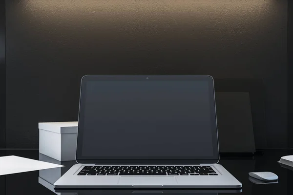 Ноутбук Пустым Черным Экраном Рабочем Столе Рабочее Место Образ Жизни — стоковое фото