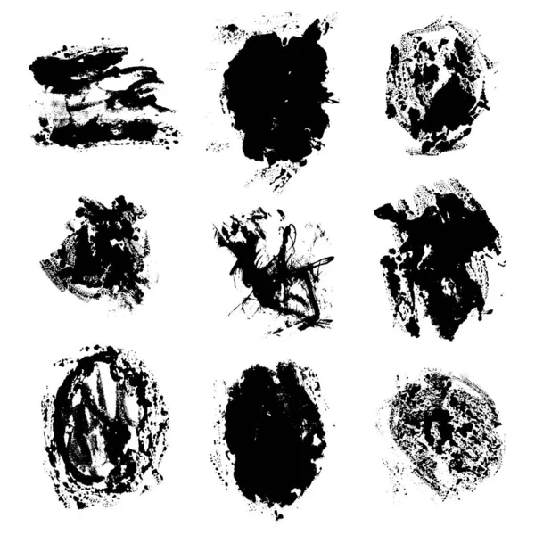 Cepillo. La pintura salpica la inclusión. Manchas con las gotas. Salpicaduras de tinta. Negro el spray de suciedad. Blots aislado vector grunge un conjunto de siluetas. Vector un conjunto de nueve puntos caóticos abstractos — Vector de stock