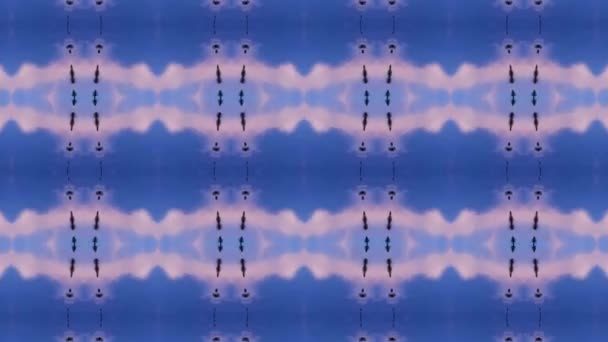 조각없는 기하학적 장식의 형태로 추상적 환상의 — 비디오