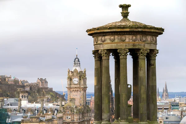 Le monument Dugald Stewart sur Calton Hill — Photo