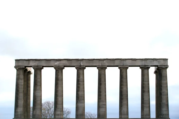 Le monument national d'Écosse à Calton Hill — Photo