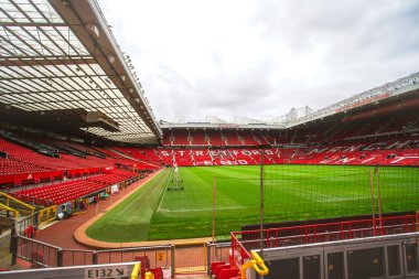 eski trafford Stadı