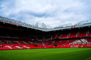 eski trafford Stadı