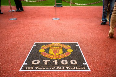 eski trafford Stadı