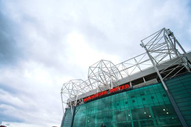 eski trafford Stadı