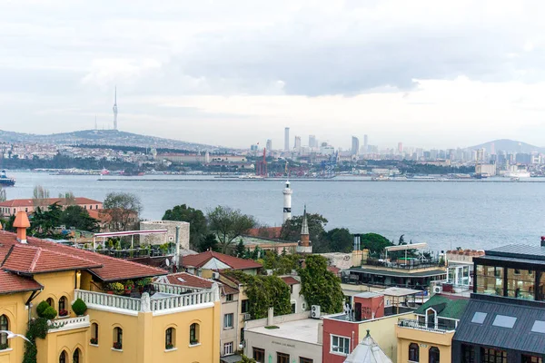 Bulutlu Akşamın Manzarası Yükseklerden Stanbul — Stok fotoğraf