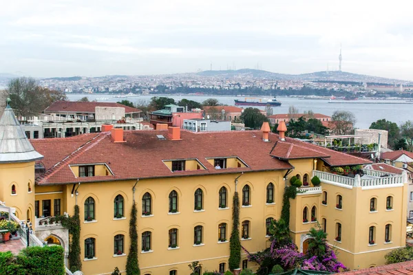 Bulutlu Akşamın Manzarası Yükseklerden Stanbul — Stok fotoğraf