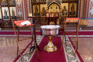 Tapınak. Vaftiz töreninin özellikleri.