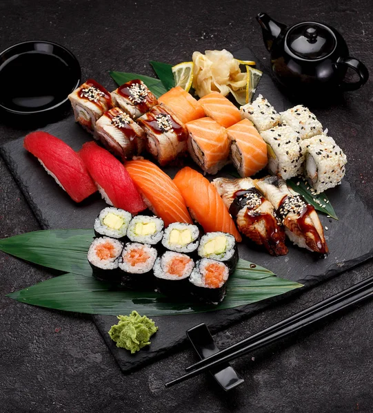 Japansk mat. Sushi. — Stockfoto