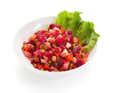 izole beyaz arka plan üzerinde beyaz bir tabak salata sosu.