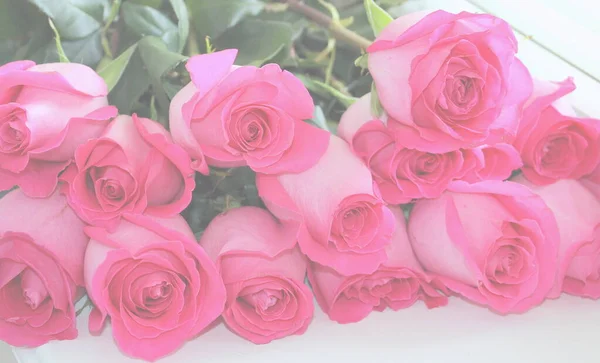 ピンクのバラの花束 新鮮な花だ — ストック写真