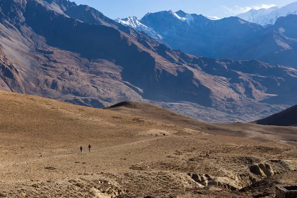 Senderismo en las montañas del Himalaya. Lower Mustang, Nepal — Foto de Stock