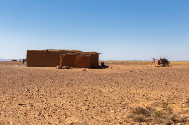 Sahara Çölü'nde berber evi