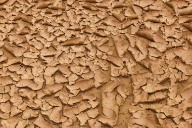 Sahara Çölü'nde dünya kırık.