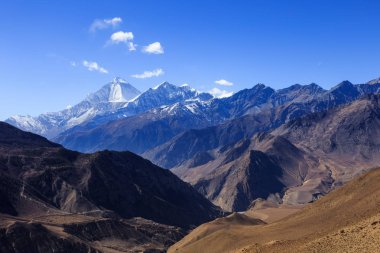 Mount Dhaulagiri ve Tukuche tepe
