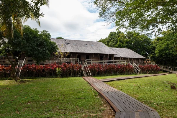 Iban longhouse Sarawak Culture village. — Stock Photo, Image