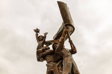 Dien Bien Phu zafer heykeli D1 Hill Muharebesi.