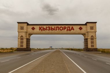 Kyzylorda şehrine giriş