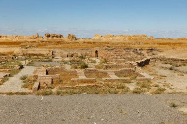 Eski şehir Sawran ya da Sauran, Güney Kazakistan 'da Türkistan yakınlarındaki antik bir şehrin kalıntıları..